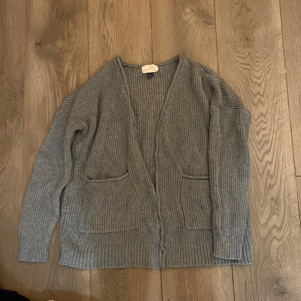 Grey cardigan
